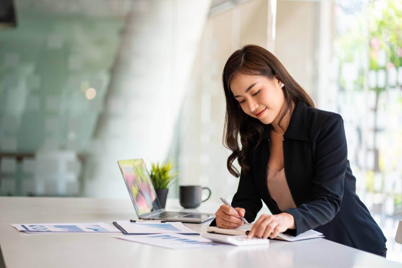 Should Your Wilmington Business Make an LLC to S Corp Conversion This Tax Year?